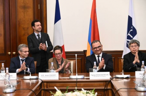 Армении предоставят кредиты на 100 млн евро и 100 млн долларов